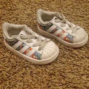 Size 5 Adidas slip on shoes